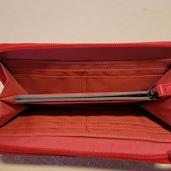 Tiny Tina Borderlands 3 Wallet - Picture 3 of 3